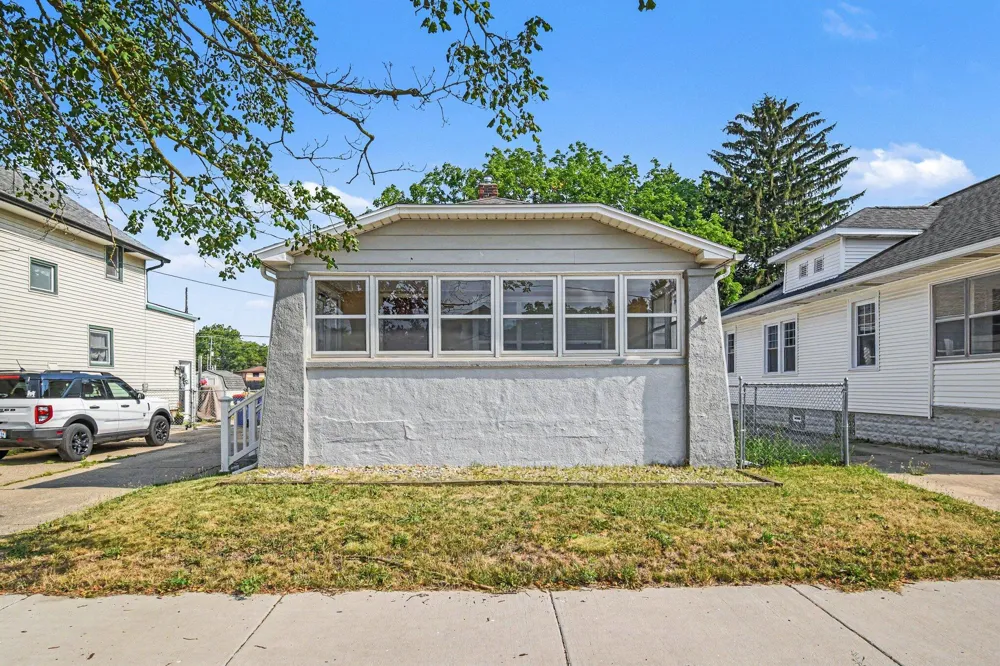 735 Eleanor Street NE Grand Rapids City, MI 49505