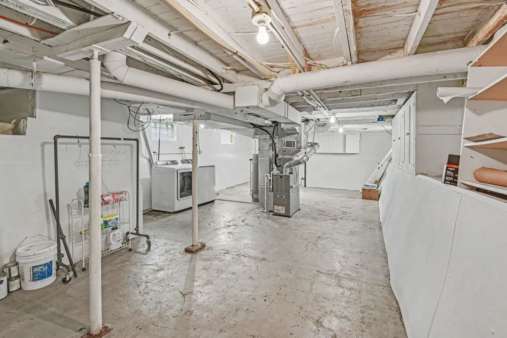 735 Eleanor Street NE Grand Rapids City, MI 49505