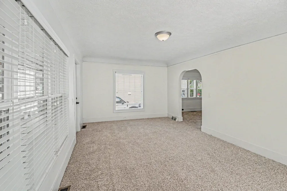 735 Eleanor Street NE Grand Rapids City, MI 49505