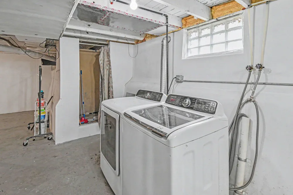 735 Eleanor Street NE Grand Rapids City, MI 49505