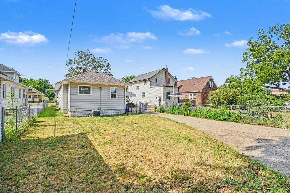 735 Eleanor Street NE Grand Rapids City, MI 49505