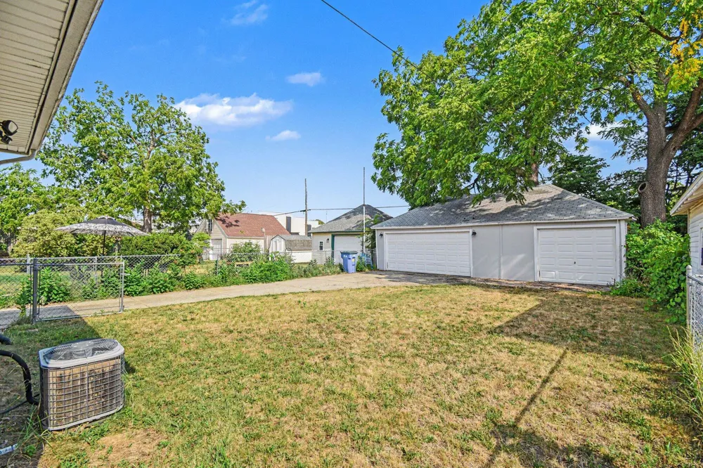 735 Eleanor Street NE Grand Rapids City, MI 49505
