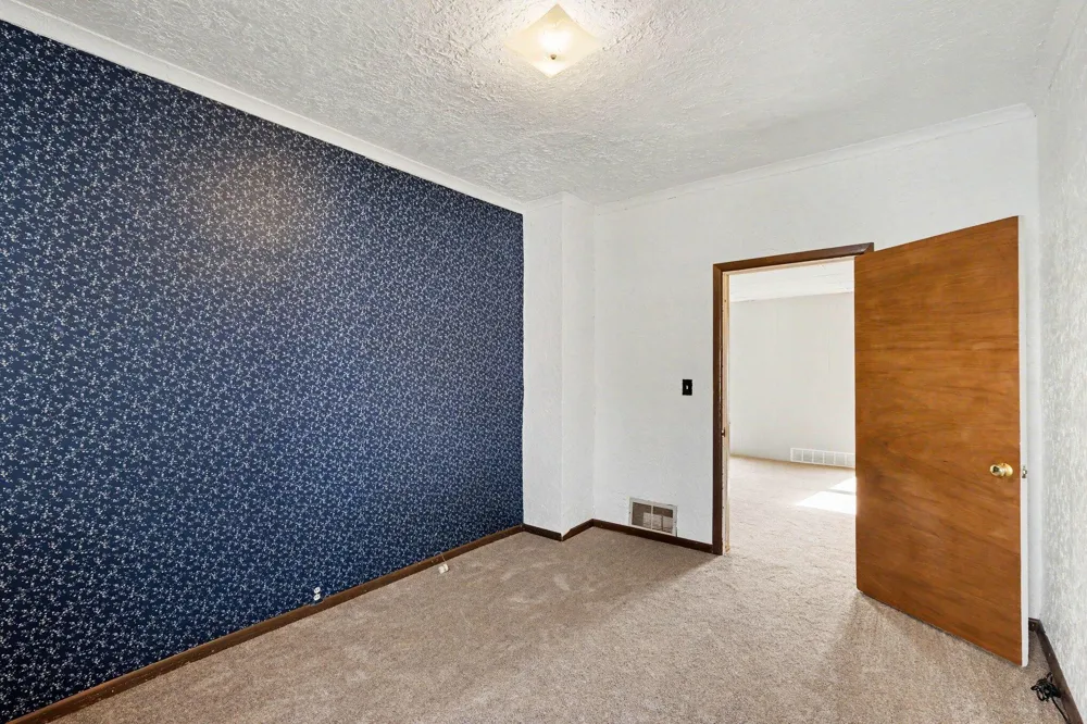 360 W 18th Street Holland City, MI 49423