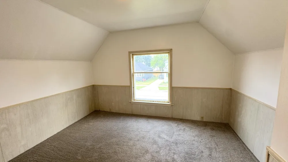 360 W 18th Street Holland City, MI 49423