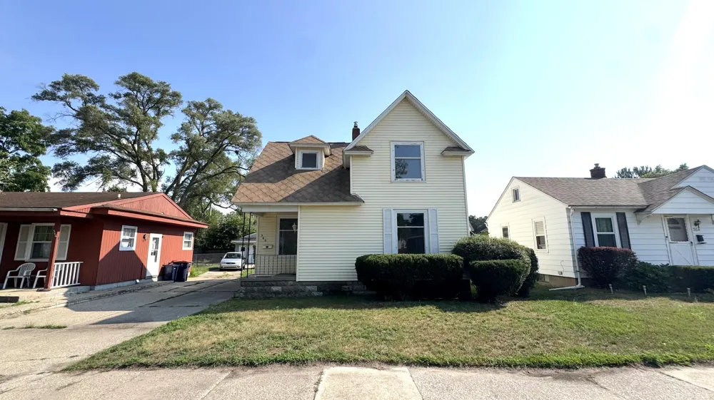 360 W 18th Street Holland City, MI 49423