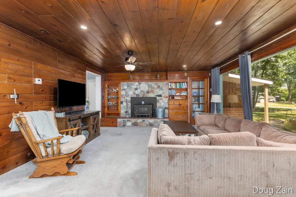 12502 McMurty Drive NE Spencer Township, MI 49343