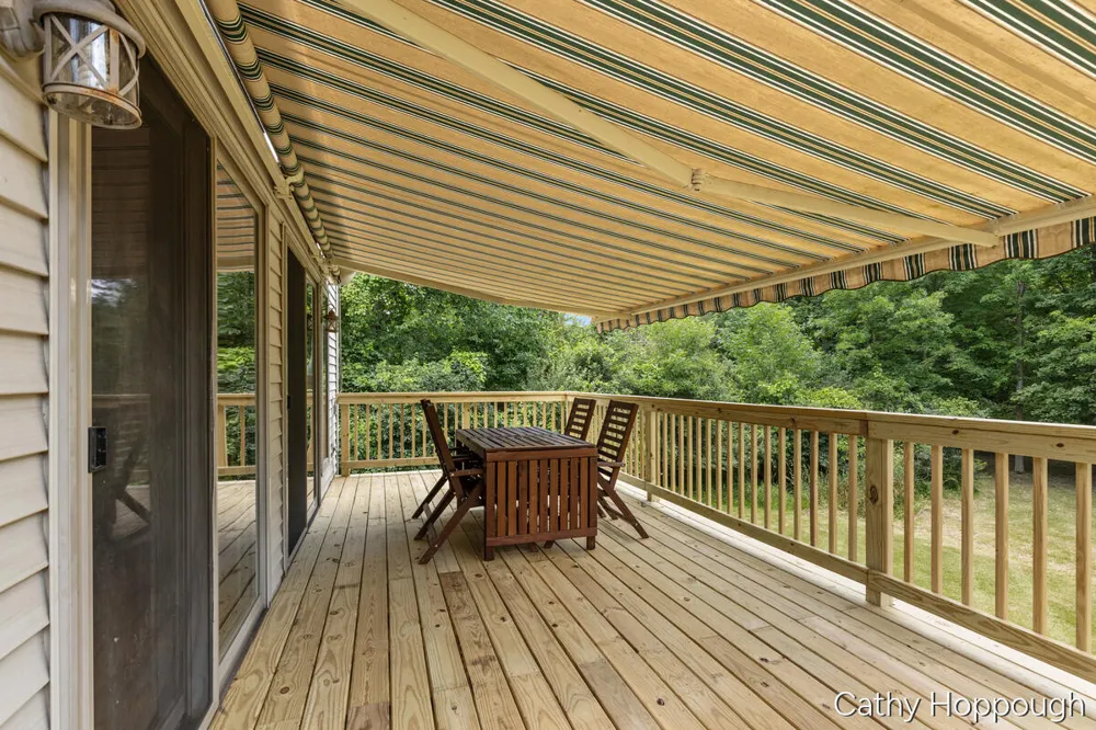 8687 River Run Trail Eureka Township, MI 48838