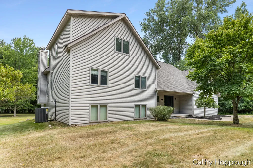 8687 River Run Trail Eureka Township, MI 48838