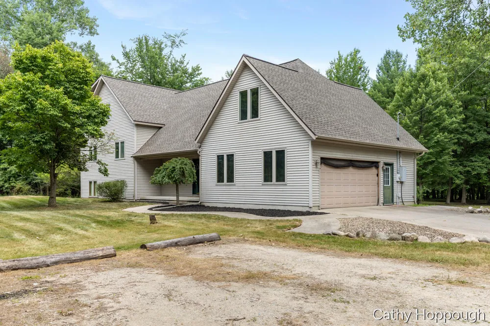 8687 River Run Trail Eureka Township, MI 48838