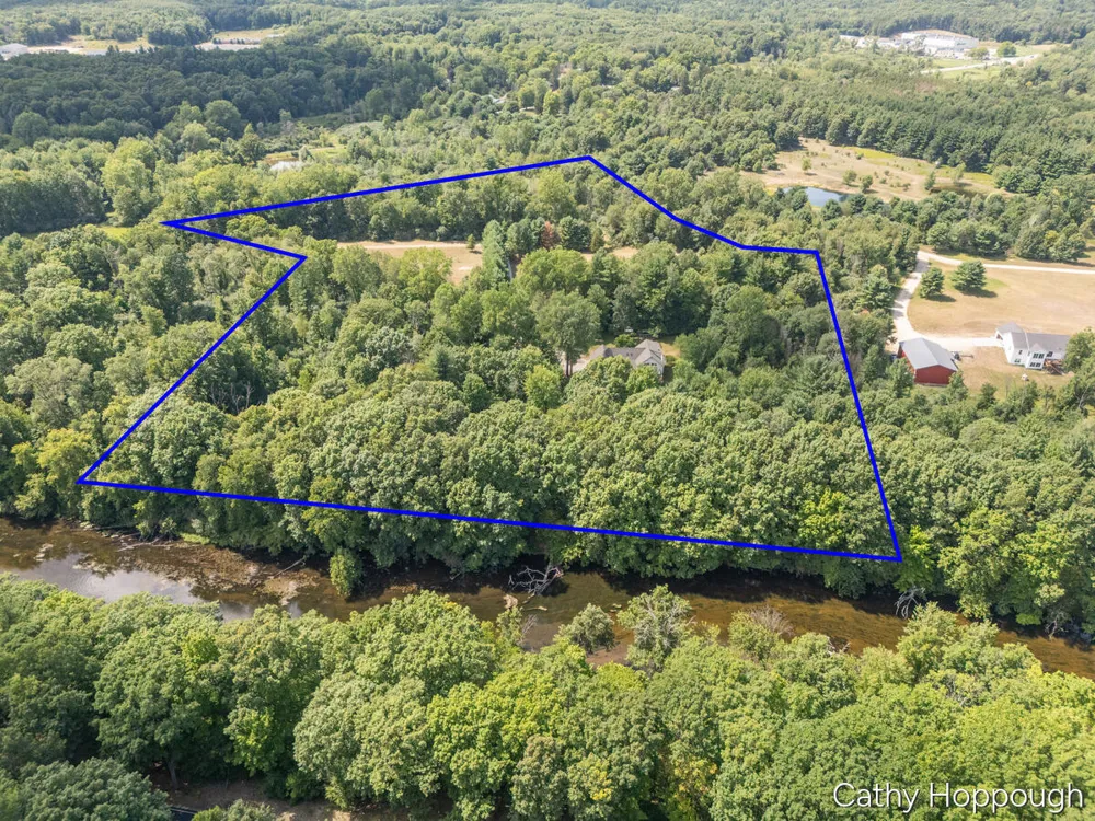 8687 River Run Trail Eureka Township, MI 48838