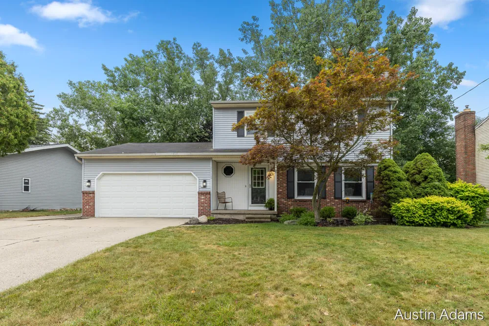 2110 Fawnwood Drive SE Kentwood City, MI 49508