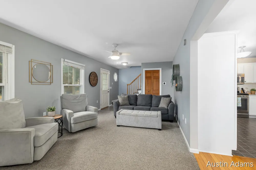 2110 Fawnwood Drive SE Kentwood City, MI 49508