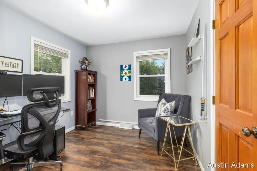 2110 Fawnwood Drive SE Kentwood City, MI 49508