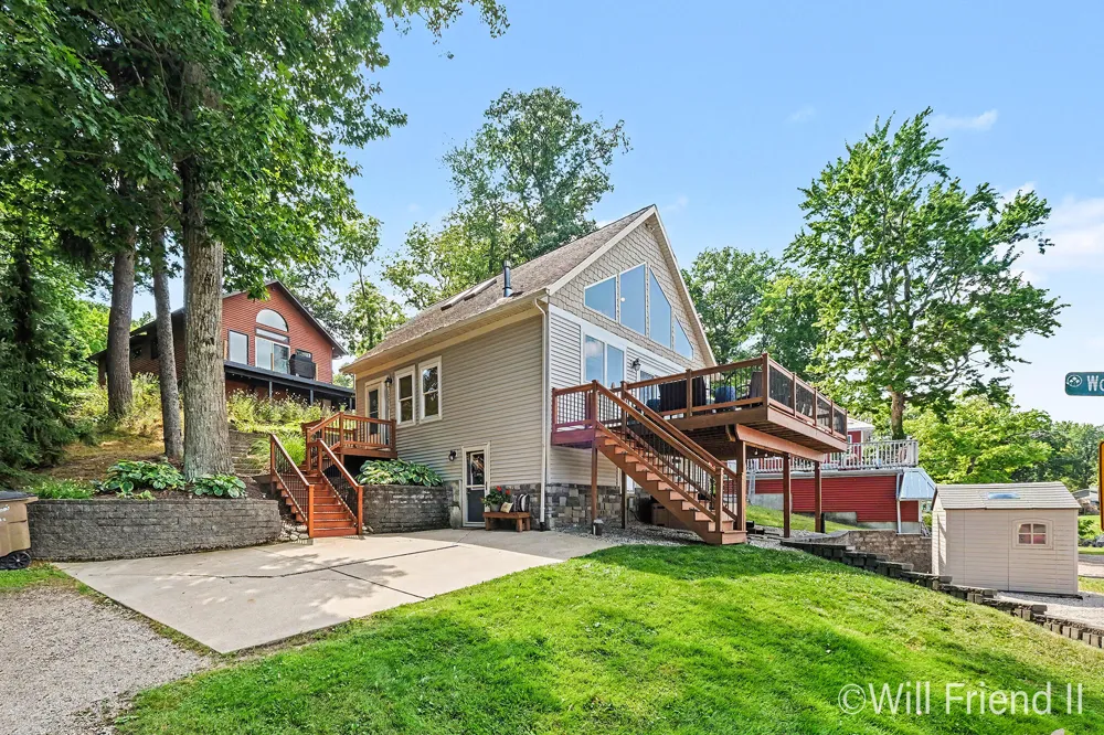 12375 Woodland Park Drive NE Grattan Township, MI 48809