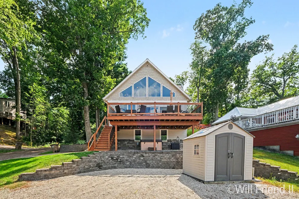 12375 Woodland Park Drive NE Grattan Township, MI 48809