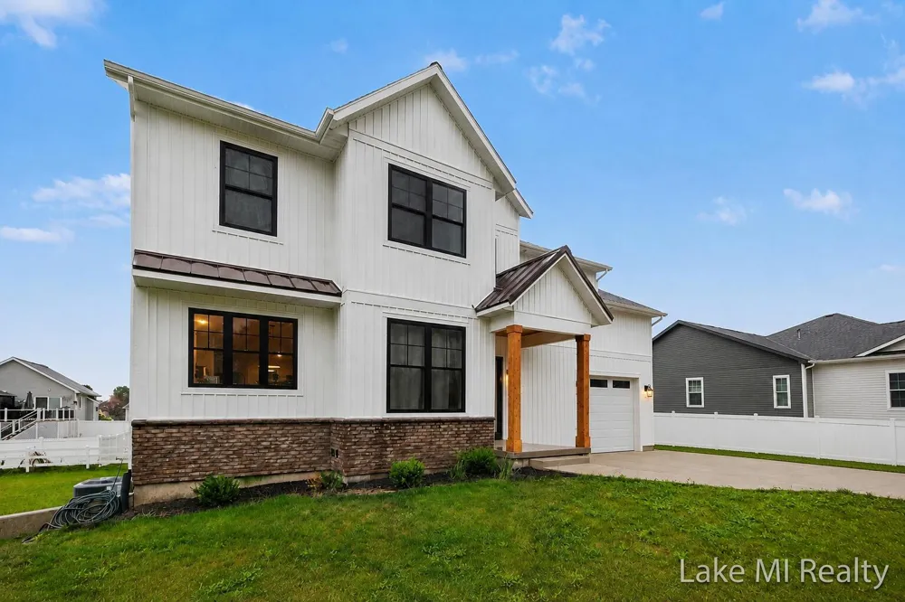 5655 Courtney Lynn Court Wyoming City, MI 49418
