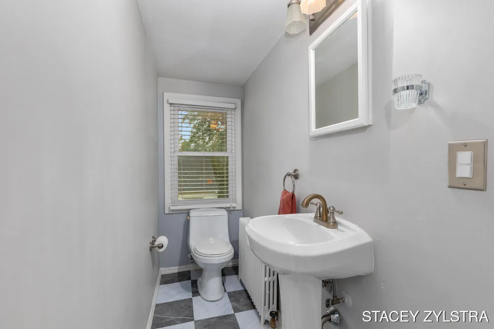 3331 Fulton Street E Grand Rapids Charter Township, MI 49546