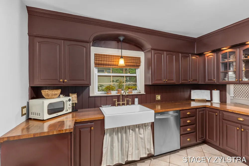 3331 Fulton Street E Grand Rapids Charter Township, MI 49546