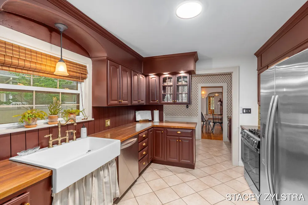 3331 Fulton Street E Grand Rapids Charter Township, MI 49546