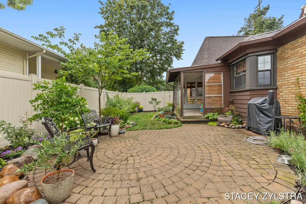 3331 Fulton Street E Grand Rapids Charter Township, MI 49546