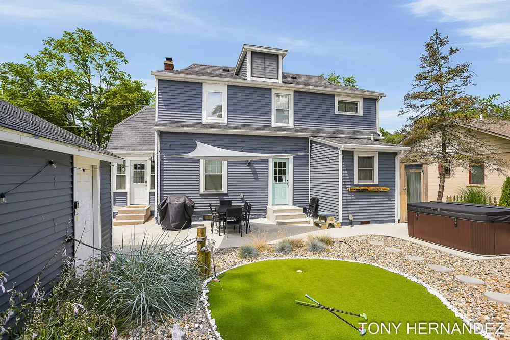 263 Cherry Court South Haven City, MI 49090