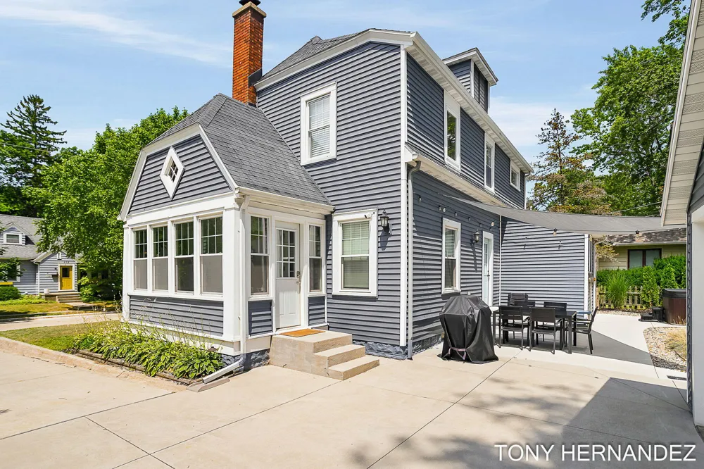 263 Cherry Court South Haven City, MI 49090