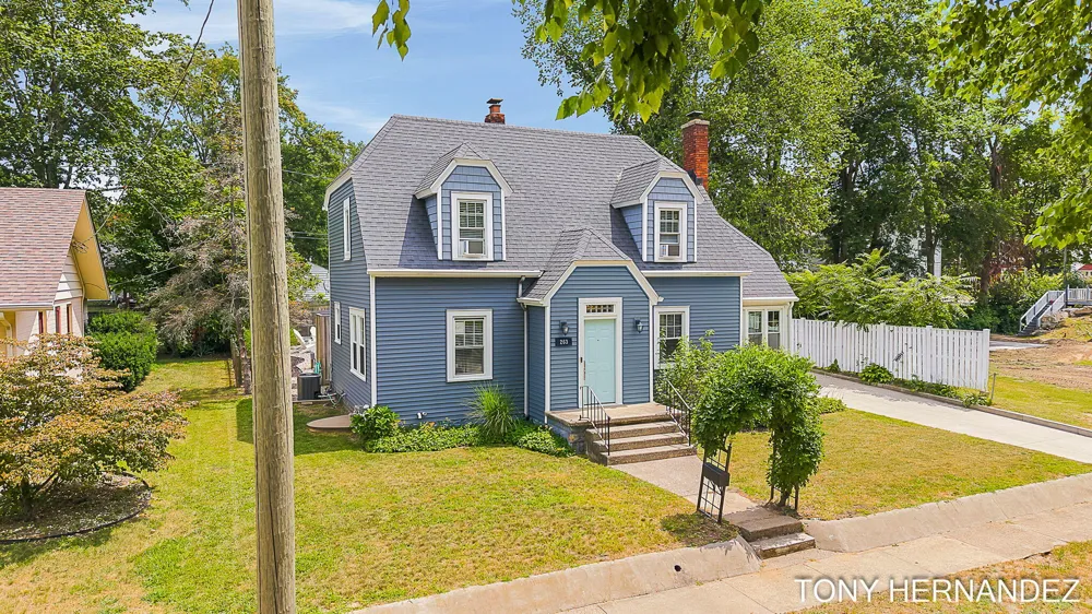 263 Cherry Court South Haven City, MI 49090