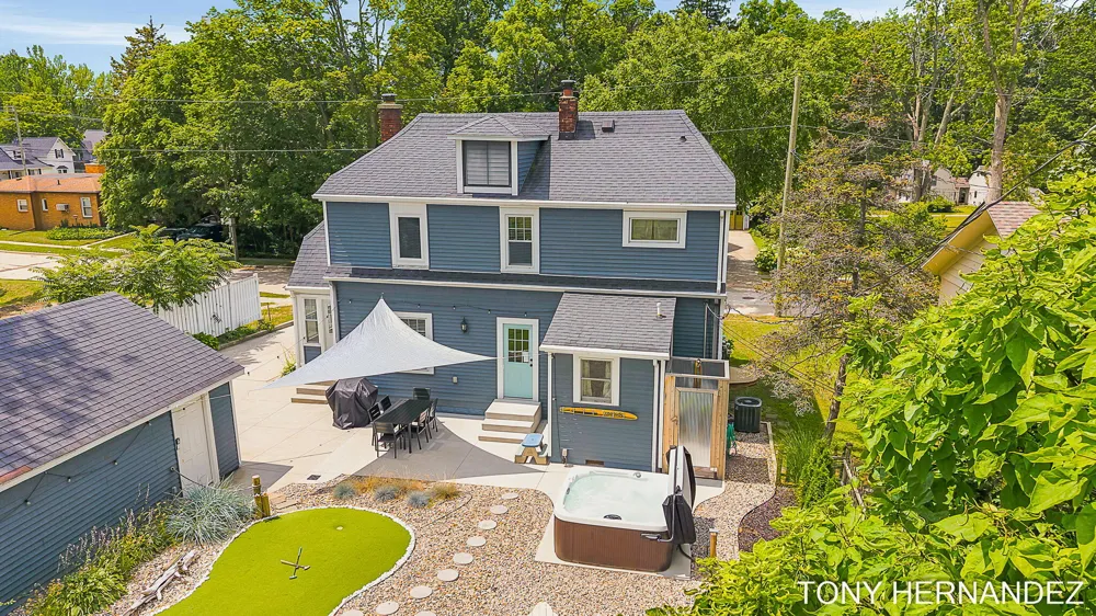 263 Cherry Court South Haven City, MI 49090