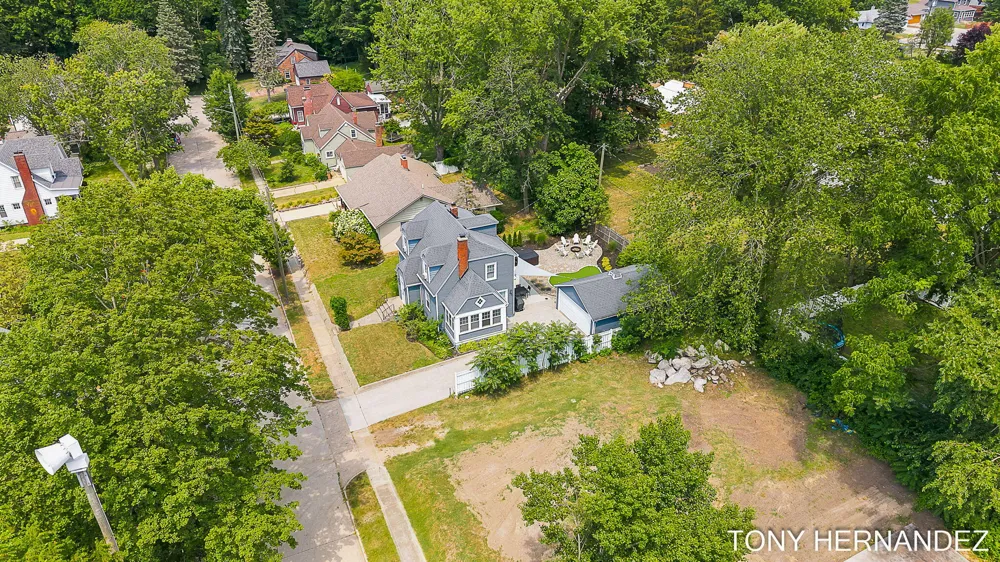 263 Cherry Court South Haven City, MI 49090