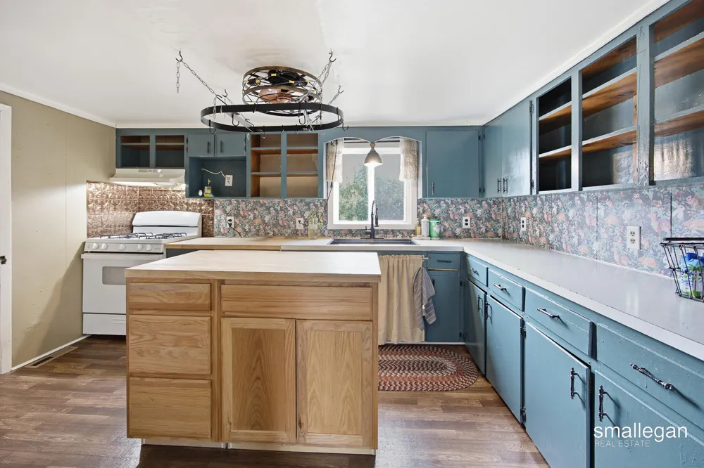 8465 S Michcon Avenue Pleasant Plains Township, MI 49304
