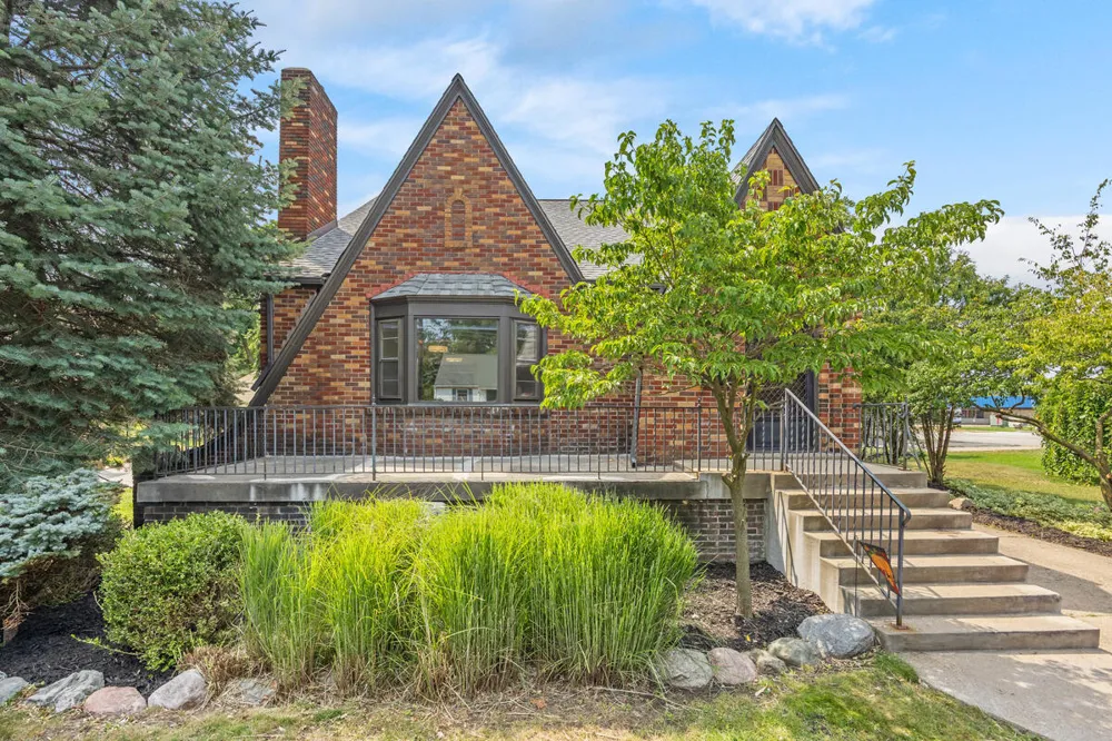 349 Baynton Avenue NE Grand Rapids City, MI 49503