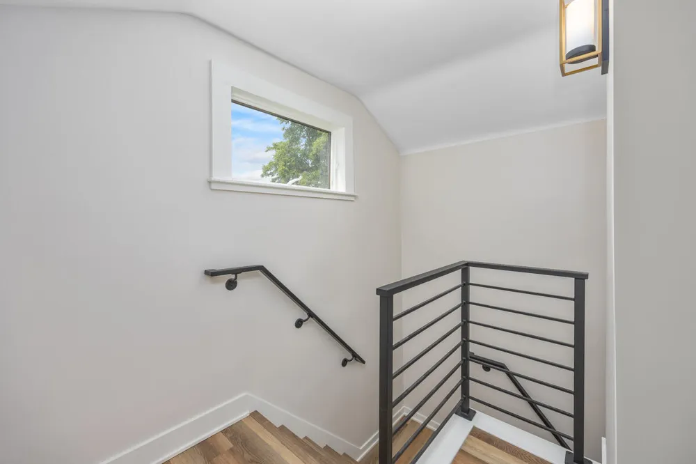 349 Baynton Avenue NE Grand Rapids City, MI 49503