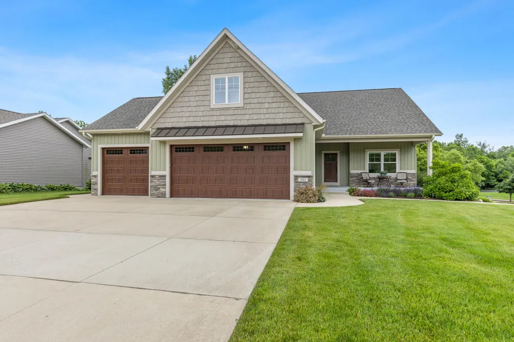 2961 Bristol Avenue NW Walker City, MI 49544