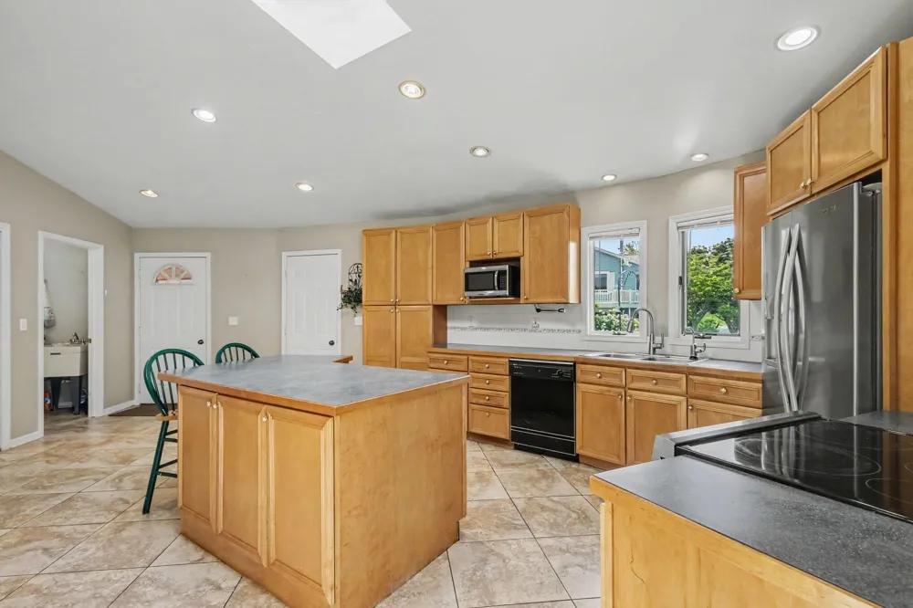 14418 Ott Lane Grand Haven Charter Township, MI 49417