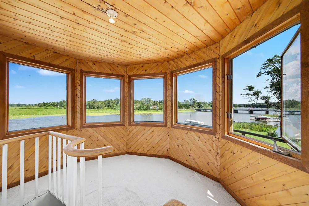 14418 Ott Lane Grand Haven Charter Township, MI 49417
