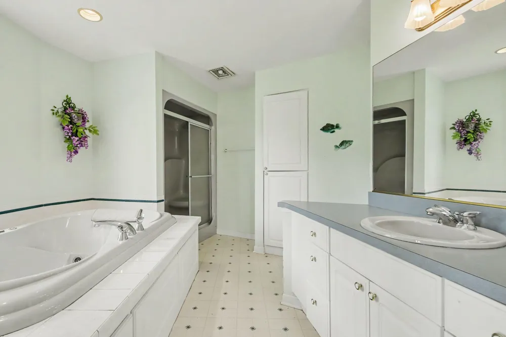 14418 Ott Lane Grand Haven Charter Township, MI 49417