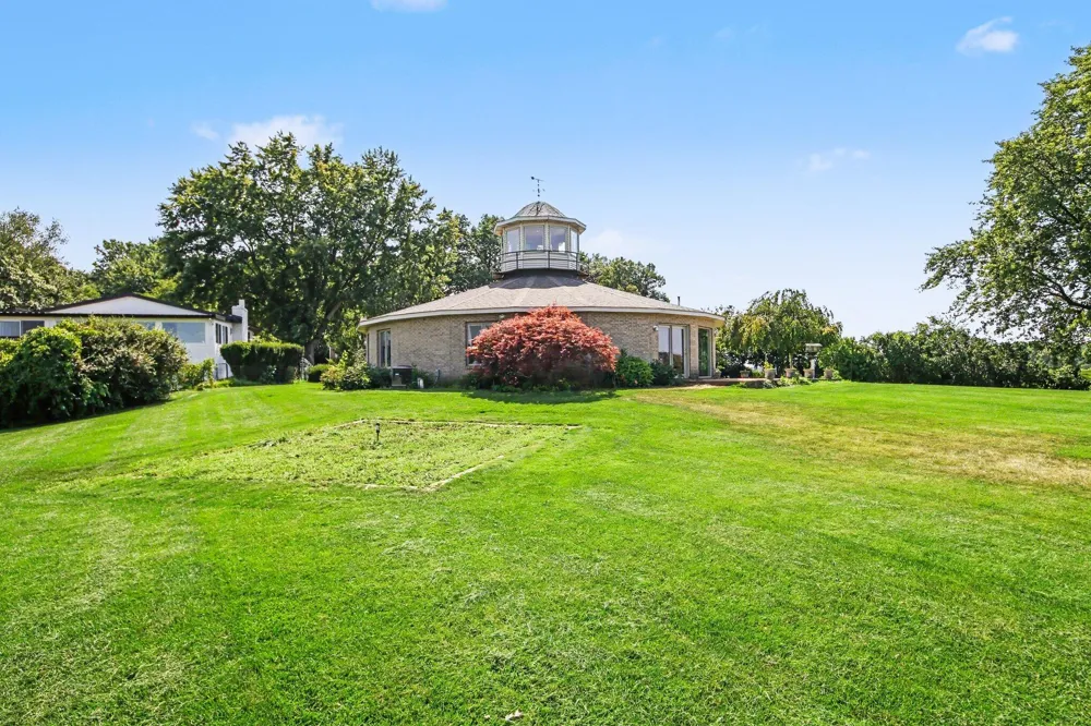14418 Ott Lane Grand Haven Charter Township, MI 49417