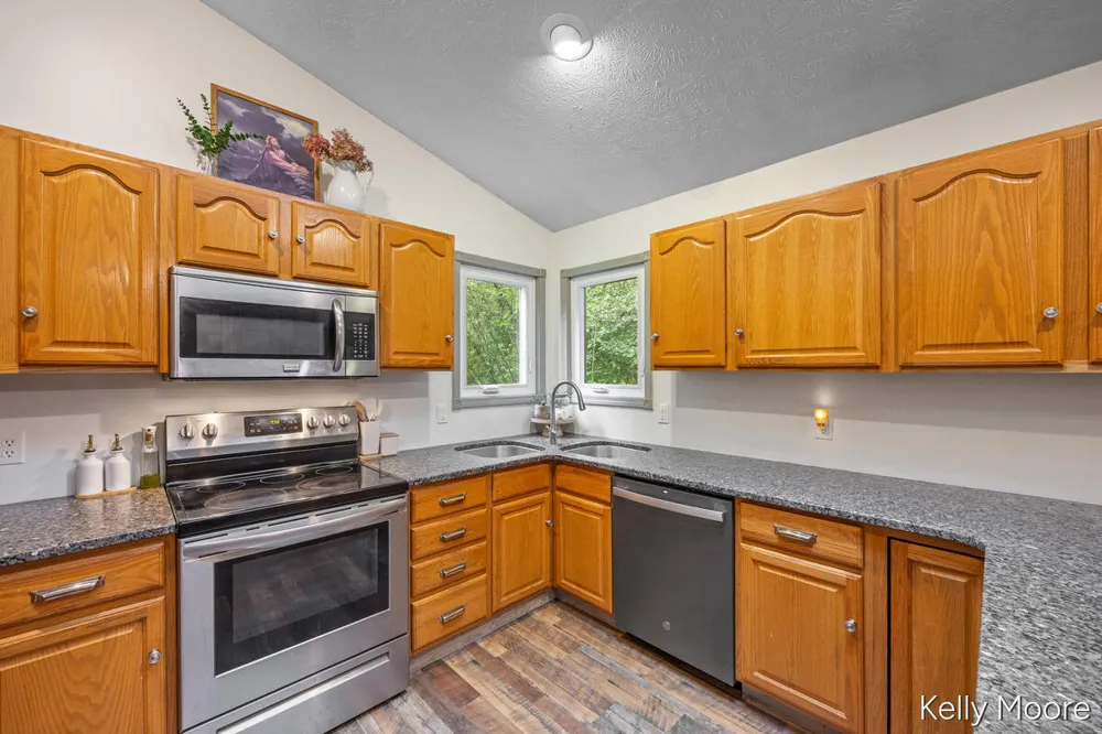 11856 Berridge Road Eureka Township, MI 48838