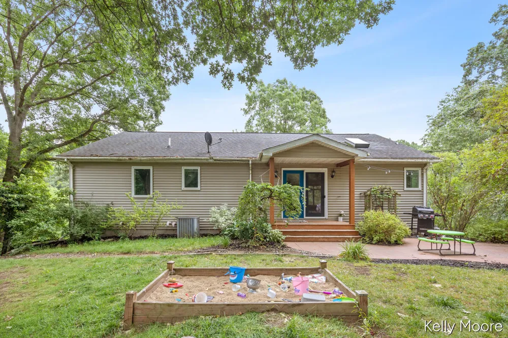 11856 Berridge Road Eureka Township, MI 48838