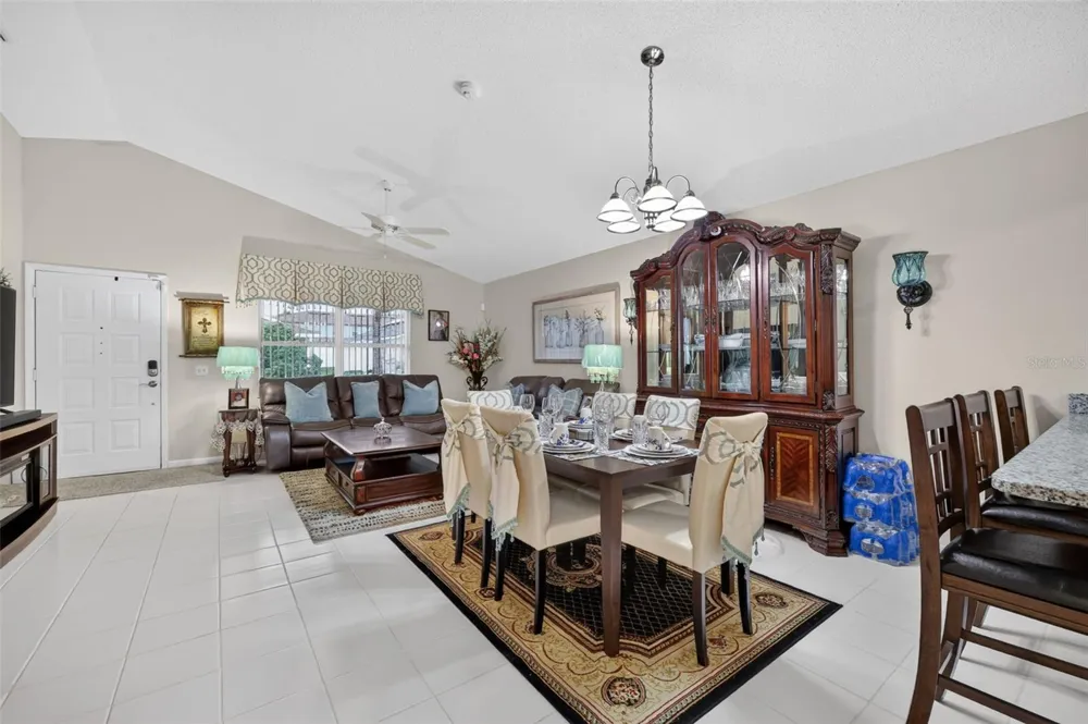 4772 SILVER CIRCLE Zephyrhills, FL 33541