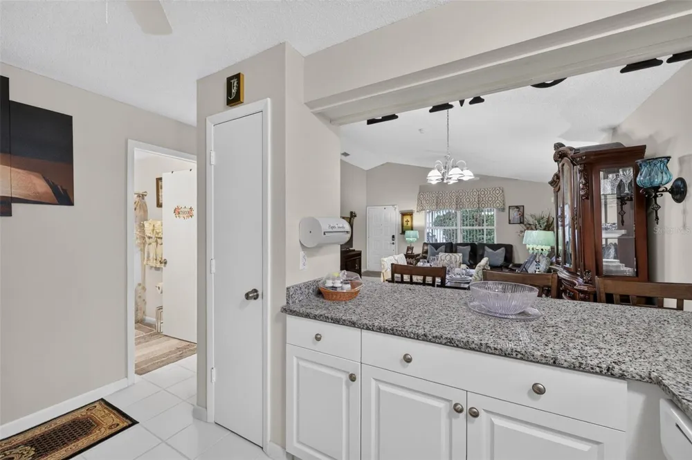 4772 SILVER CIRCLE Zephyrhills, FL 33541