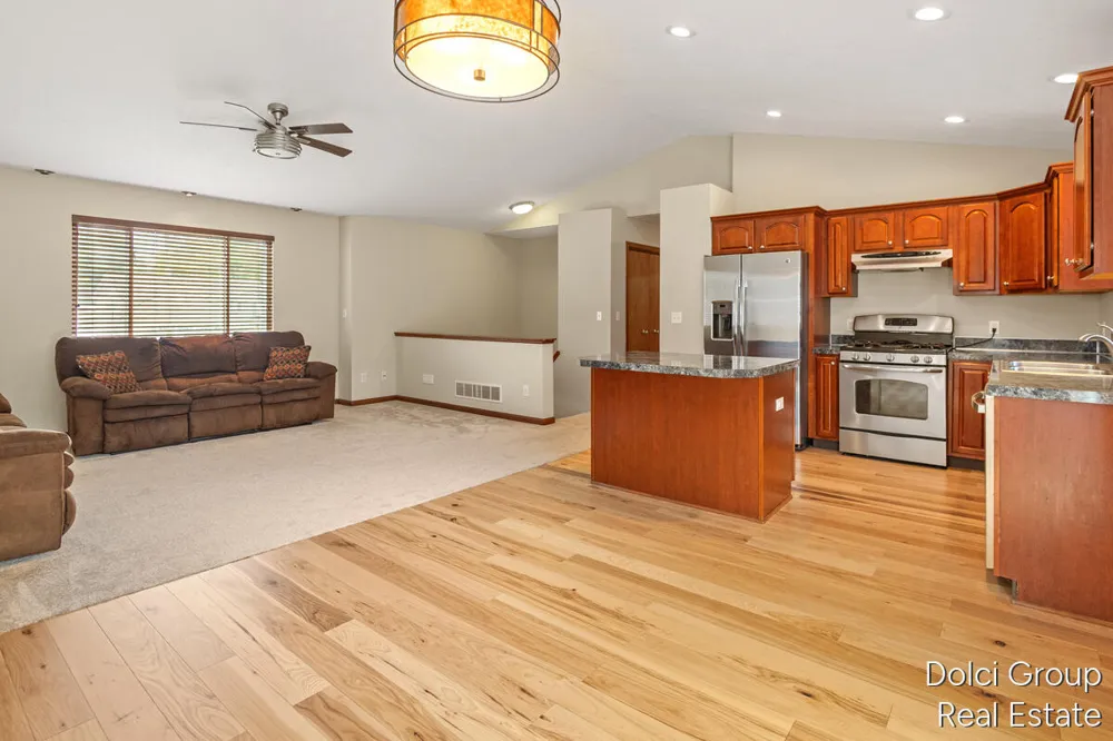 303 Regent Street SE Kentwood City, MI 49548