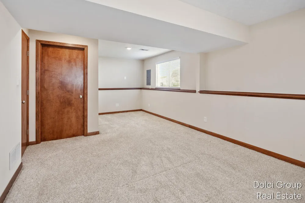 303 Regent Street SE Kentwood City, MI 49548