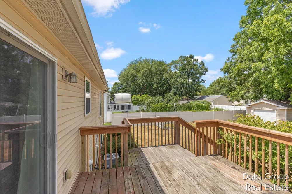 303 Regent Street SE Kentwood City, MI 49548