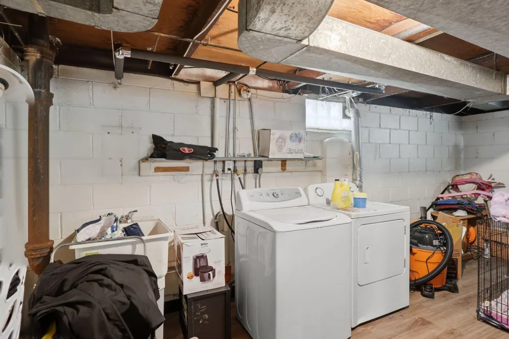 809 Holten Street Lansing City, MI 48915