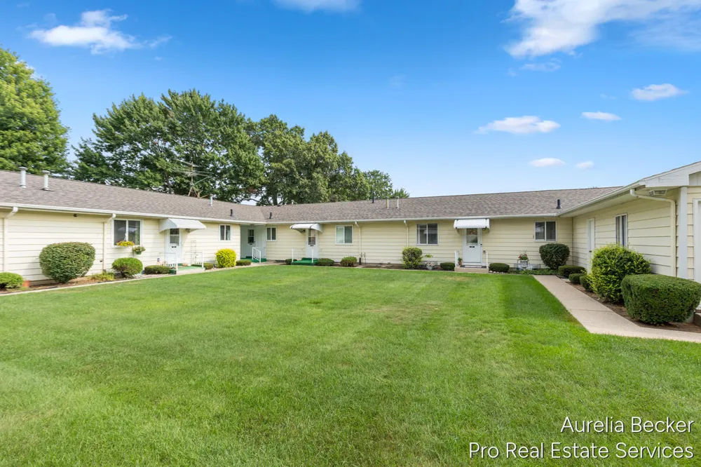 5812 Leisure South Drive SE Kentwood City, MI 49548