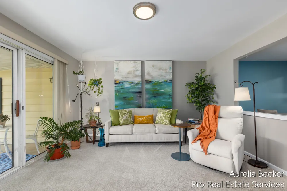5812 Leisure South Drive SE Kentwood City, MI 49548