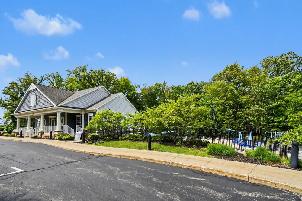3383 Kings River Street SW #4 Wyoming City, MI 49418