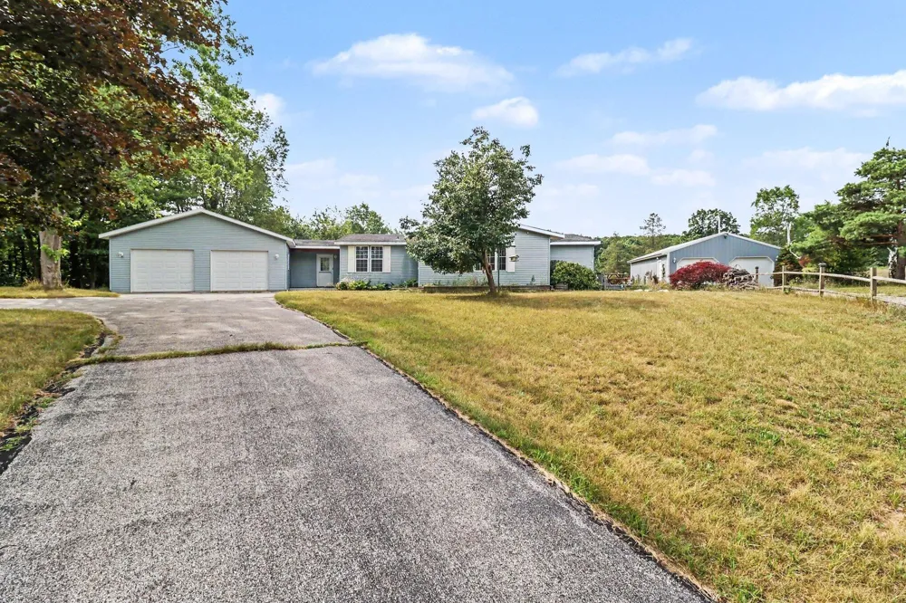 6809 W Deer Road Golden Township, MI 49436