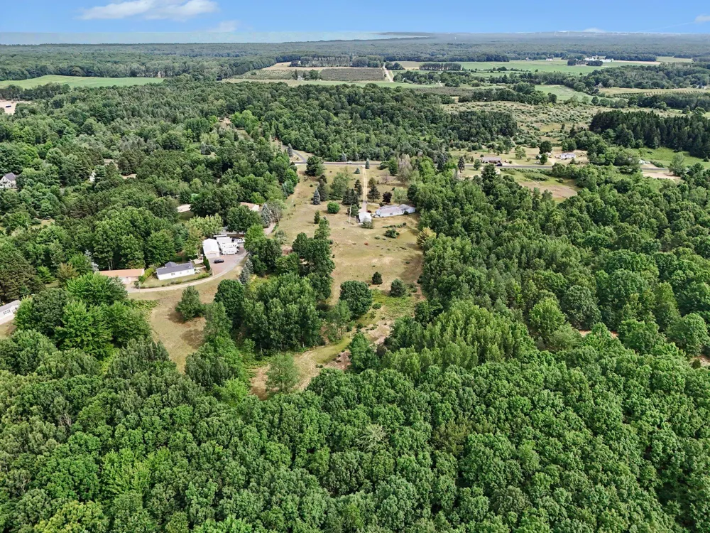 6809 W Deer Road Golden Township, MI 49436